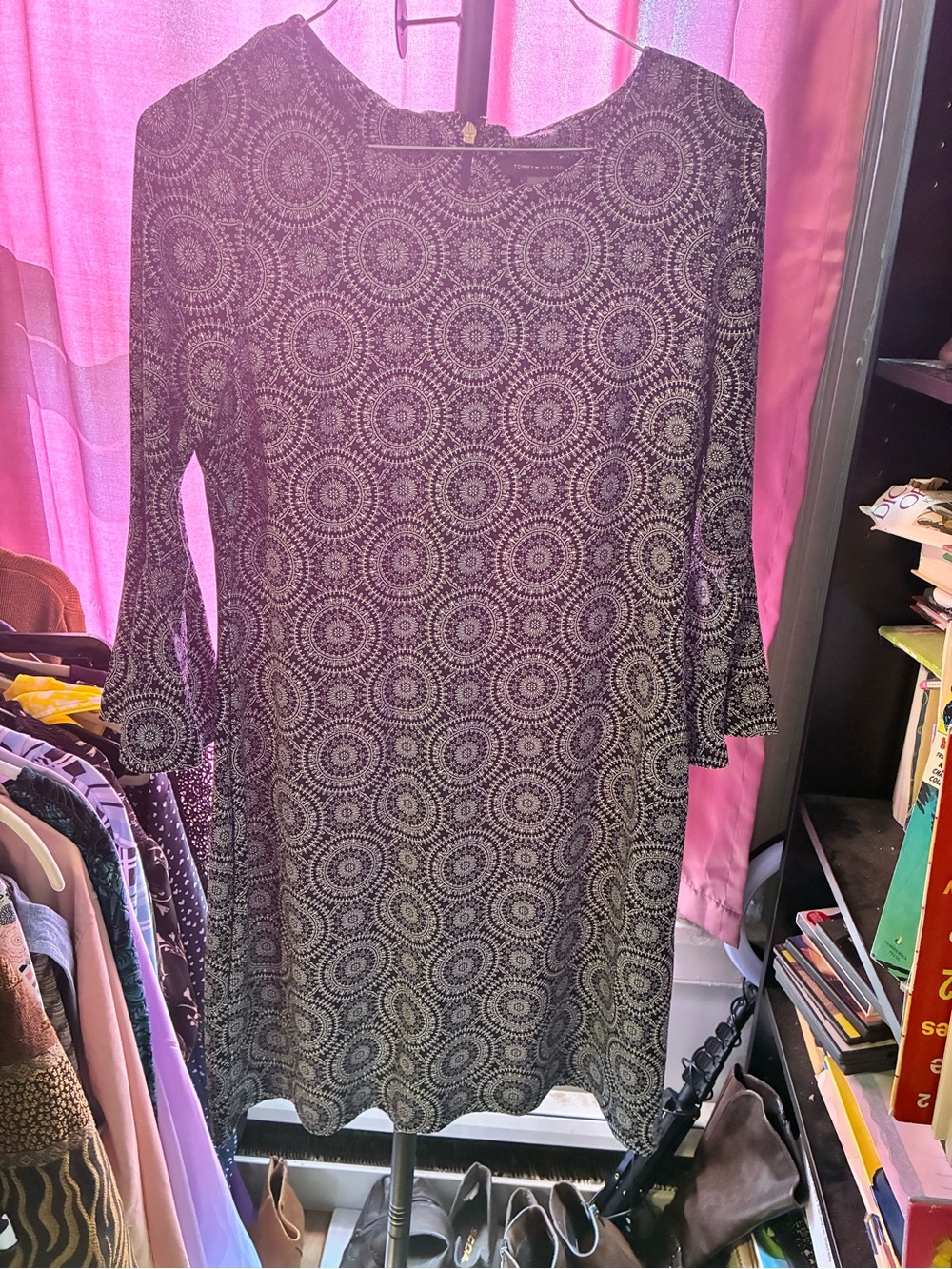 Tommy Hilfiger  Black and White Printed Long-Sleeve Shift Dress